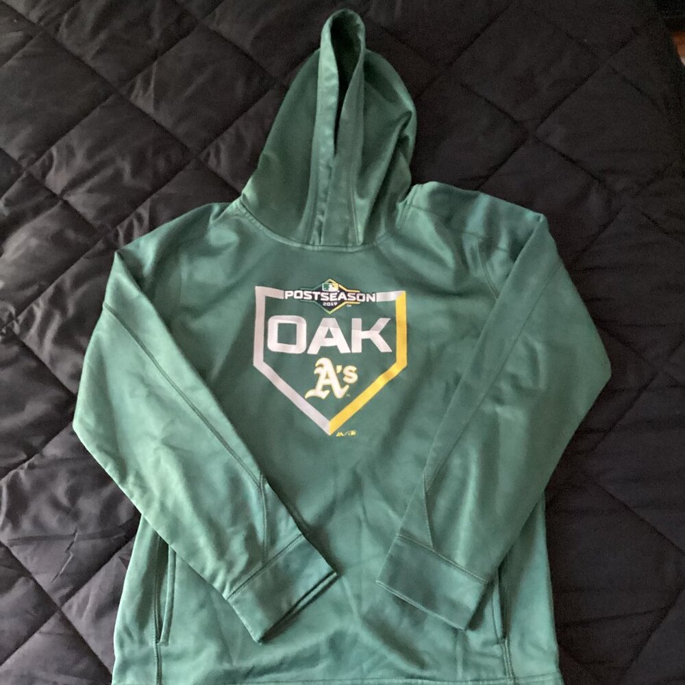EUC Boys Outer Stuff Oakland Athletics Hoodie - Size Large